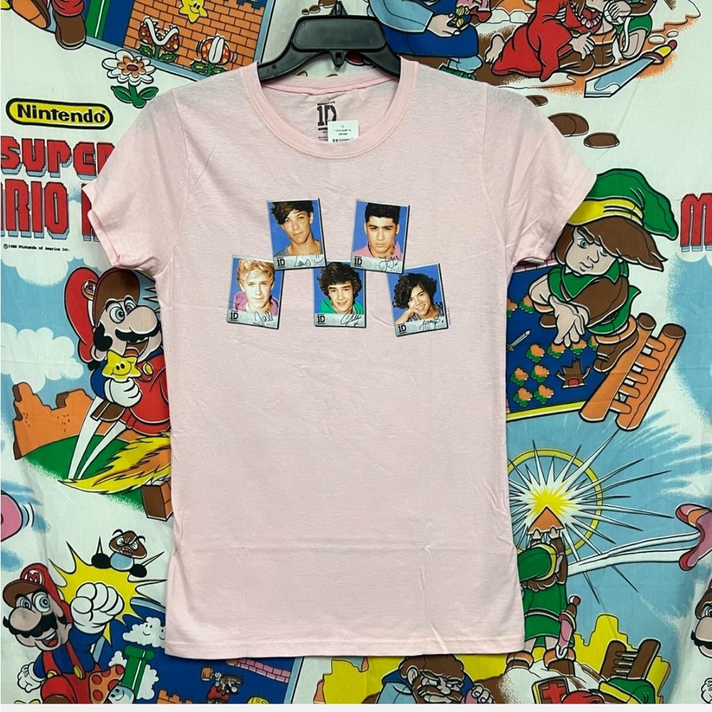 Women Jrs XL NWT Pink One Direction Bandmates Polariod Photo Signatures T-Shirt
